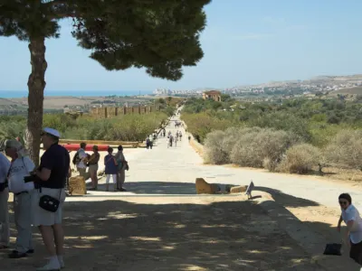 Agrigento – pogled na Konkordijin hram u Dolini hramova