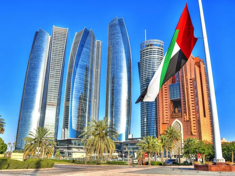 Abu Dabi — Abu Dabi – Luksuz, Kultura i Mir Orijenta