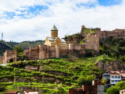 Tbilisi — Gruzija avionom – Inspiracija kroz kulturu i prirodu
