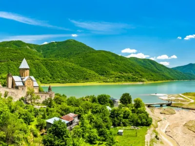 Tbilisi — Gruzija avionom – Inspiracija kroz kulturu i prirodu