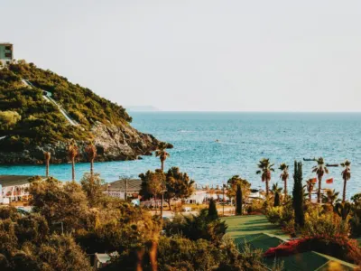Nica — Nica avionom – Francuski glamur na Mediteranu
