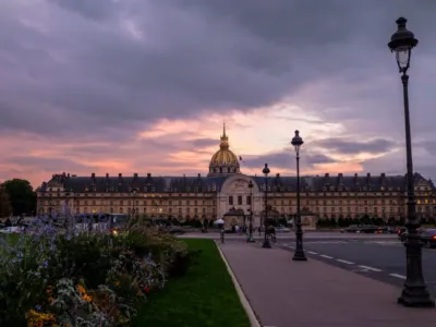 Pariz — Pariz avionom – Grad svetlosti, ljubavi i umetnosti