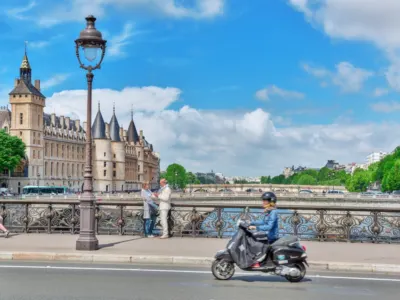 Pariz — Pariz avionom – Grad svetlosti, ljubavi i umetnosti