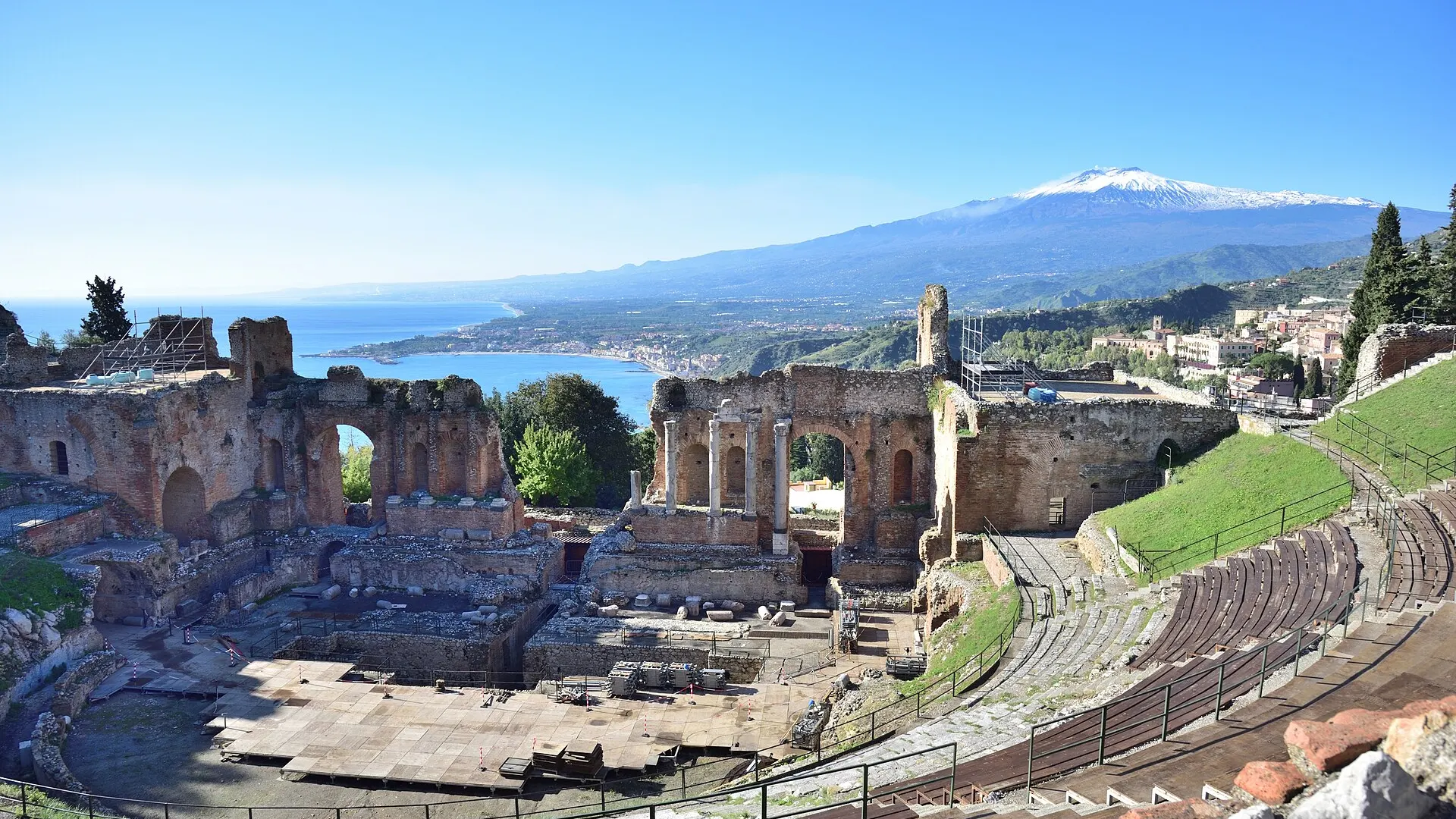 Taormina – antičko pozorište sa pogledom na Etnu, Sicilija